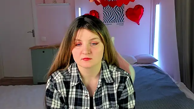 Snapshot of Maria_Rogers chatting on 02-20-26, 01:24 Maria Rogers online show from 02-20-26, 01:24