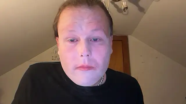 Snapshot of RaeganV chatting on 02-28-26, 09:09 RaeganV online show from 02-28-26, 09:09