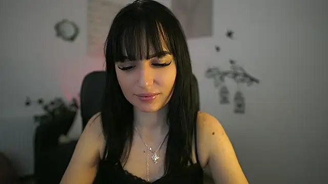 Shiningstarnew18 online show from 02-12-26, 08:08