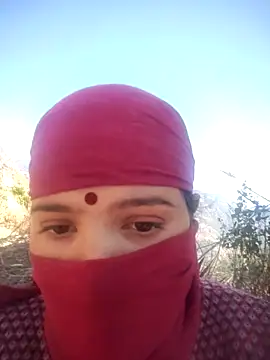 Snapshot of Hotty_Priyaji chatting on 02-05-26, 07:26 Hotty Priyaji online show from 02-05-26, 07:26