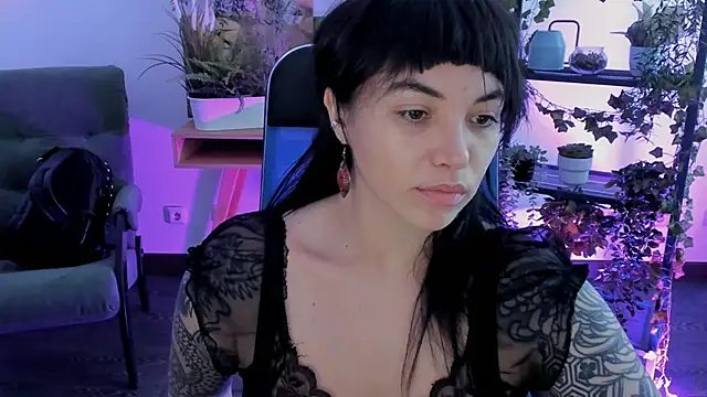 Snapshot of NeoGeisha chatting on 03-10-26, 10:08 NeoGeisha online show from 03-10-26, 10:08