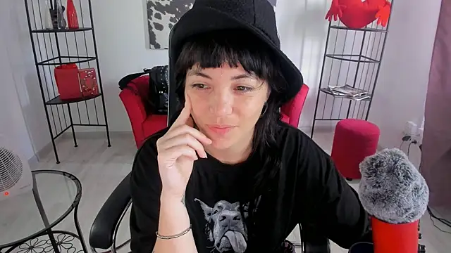 Snapshot of NeoGeisha chatting on 07-16-26, 03:47 NeoGeisha online show from 07-16-26, 03:47