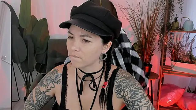 Snapshot of NeoGeisha chatting on 08-03-26, 06:10 NeoGeisha online show from 08-03-26, 06:10