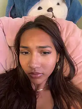 lyla luv online show from 03-11-26, 04:50