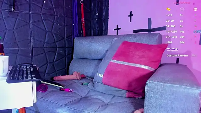 hottie cristall online show from 02-11-26, 01:33