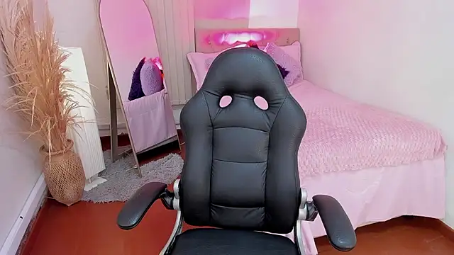 Snapshot of Nahemot_sadish chatting on 03-01-26, 12:10 Nahemot sadish online show from 03-01-26, 12:10