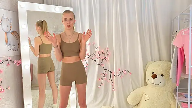 BoyarDuchess online show from 02-07-26, 09:06