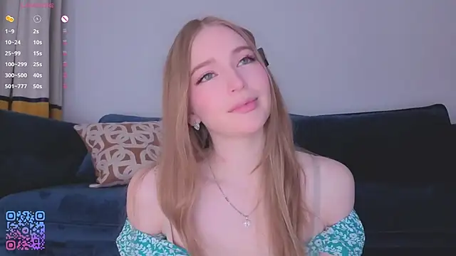 RowenaIanniello online show from 04-11-26, 02:41