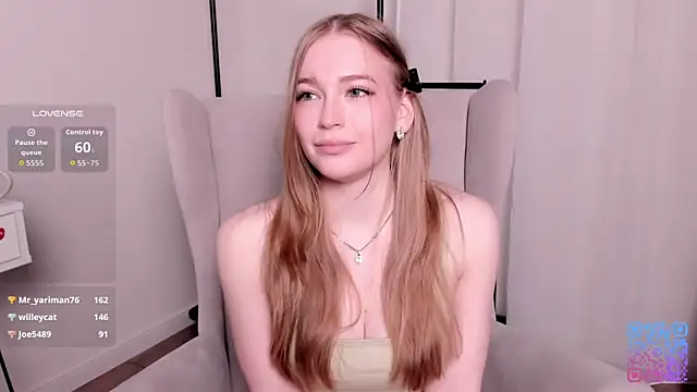 RowenaIanniello online show from 03-29-26, 11:39