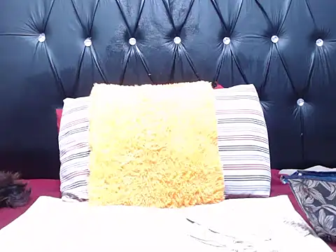 Snapshot of MissConniexxx chatting on 02-13-26, 03:45 MissConniexxx online show from 02-13-26, 03:45