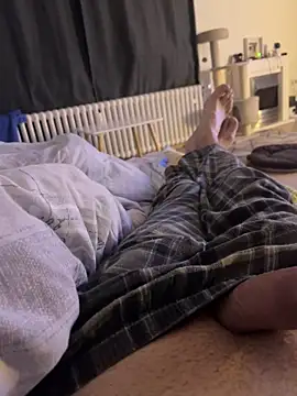 ManuelCervantes1972 online show from 02-12-26, 10:42