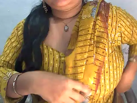Snapshot of Saniya_K2 chatting on 07-16-26, 05:10 Saniya K2 online show from 07-16-26, 05:10