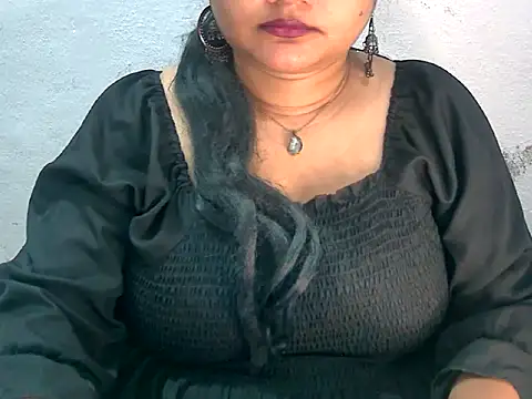 Snapshot of Saniya_K2 chatting on 07-28-26, 07:39 Saniya K2 online show from 07-28-26, 07:39