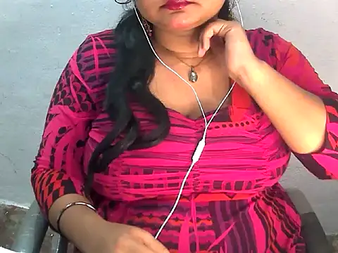 Snapshot of Saniya_K2 chatting on 07-27-26, 05:20 Saniya K2 online show from 07-27-26, 05:20