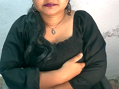 Snapshot of Saniya_K2 chatting on 07-28-26, 05:34 Saniya K2 online show from 07-28-26, 05:34