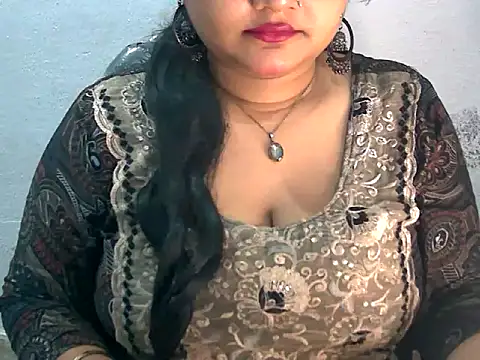 Snapshot of Saniya_K2 chatting on 07-22-26, 04:42 Saniya K2 online show from 07-22-26, 04:42