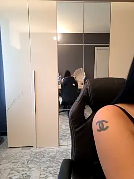 Snapshot of Nhaomy___ chatting on 02-16-26, 12:04 Nhaomy online show from 02-16-26, 12:04