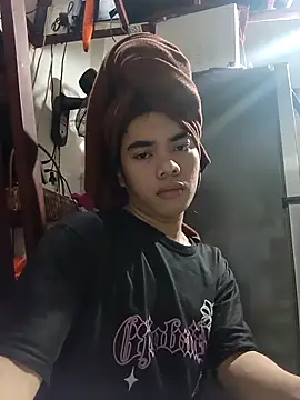 Snapshot of Wildcam21 chatting on 02-20-26, 05:26 Wildcam21 online show from 02-20-26, 05:26