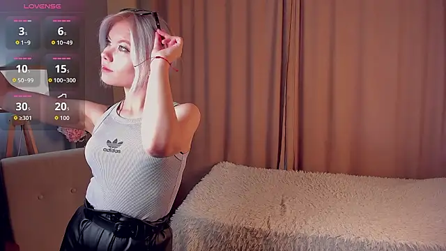 GoldenLenarz online show from 03-10-26, 11:03