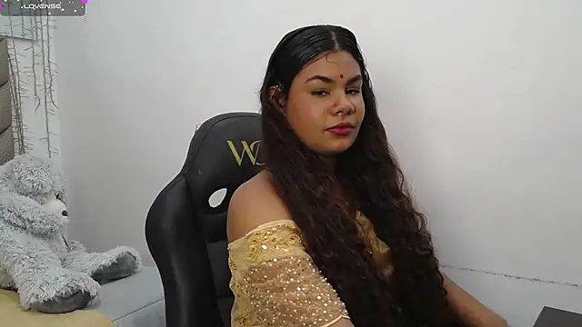 yaazhinii online show from 02-11-26, 11:43