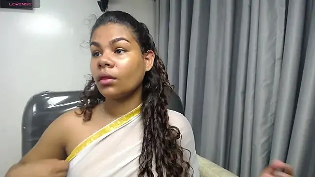 yaazhinii online show from 04-15-26, 11:49