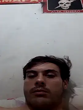 Snapshot of henriquefc2712 chatting on 03-26-26, 06:55 henriquefc2712 online show from 03-26-26, 06:55