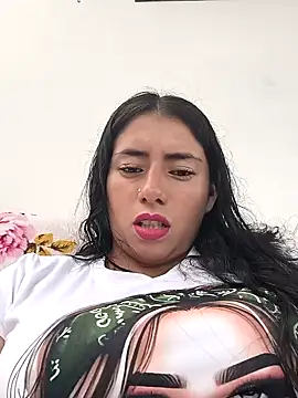 Snapshot of ashleymonroe4 chatting on 02-14-26, 04:40 ashleymonroe4 online show from 02-14-26, 04:40