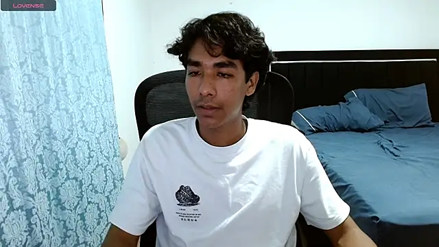 Pedestal diamant online show from 04-15-26, 12:16