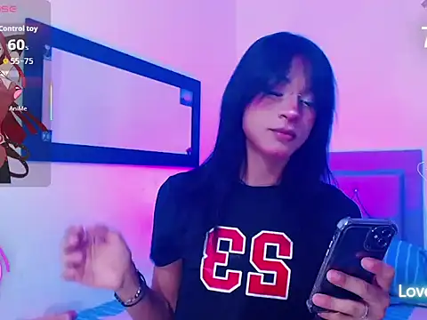 moonlyvelvet online show from 03-27-26, 05:27