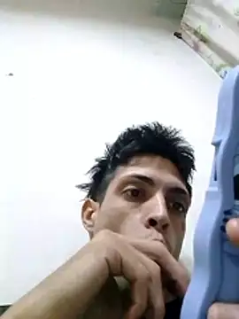 Snapshot of CubanoxxxSex chatting on 02-04-26, 09:32 CubanoxxxSex online show from 02-04-26, 09:32