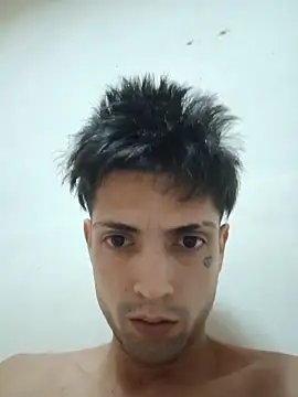 Snapshot of CubanoxxxSex chatting on 02-14-26, 11:49 CubanoxxxSex online show from 02-14-26, 11:49