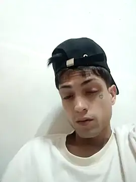 Snapshot of CubanoxxxSex chatting on 02-13-26, 06:02 CubanoxxxSex online show from 02-13-26, 06:02