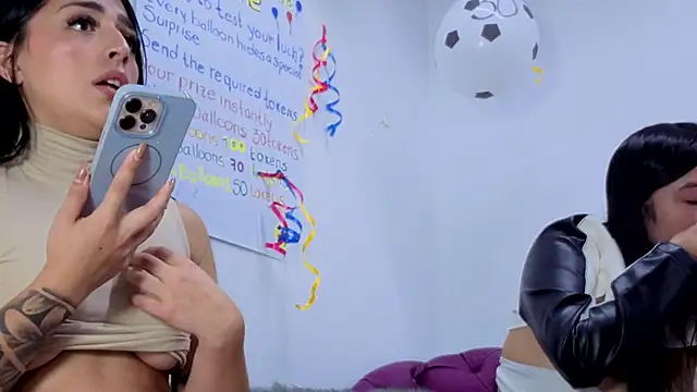Snapshot of Julieta-Horny- chatting on 06-19-26, 01:50 Julieta-Horny- online show from 06-19-26, 01:50