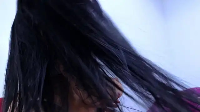 Julieta-Horny- online show from 04-14-26, 01:05