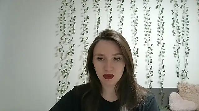 Snapshot of LilitTXX chatting on 06-19-26, 12:00 LilitTXX online show from 06-19-26, 12:00