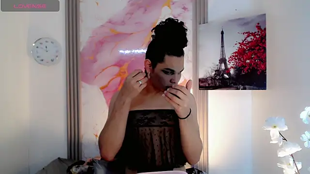 Snapshot of Zonce_shimer chatting on 05-11-26, 07:33 Zonce shimer online show from 05-11-26, 07:33