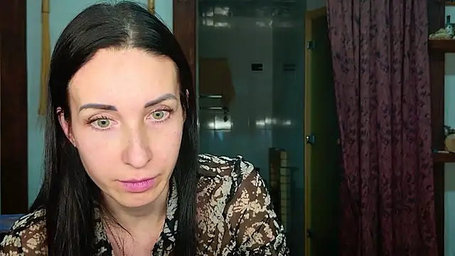 Snapshot of Poorlamb911 chatting on 02-10-26, 08:19 Poorlamb911 online show from 02-10-26, 08:19