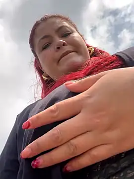 Lia-Moon77 online show from 02-11-26, 07:25