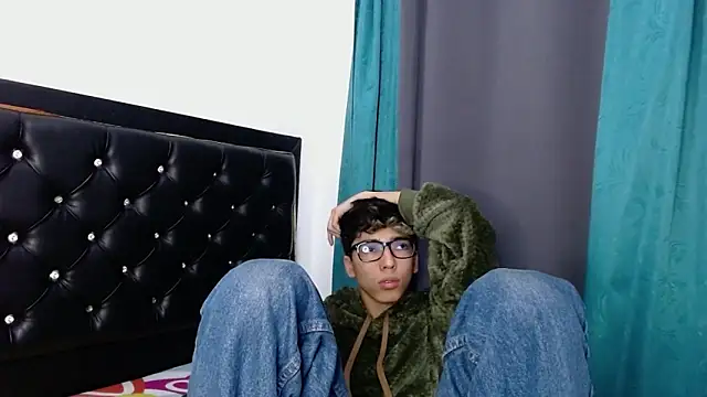 Snapshot of gabriel_x18 chatting on 03-03-26, 05:25 gabriel x18 online show from 03-03-26, 05:25