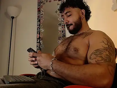 Snapshot of nate_rott chatting on 02-08-26, 11:08 nate rott online show from 02-08-26, 11:08