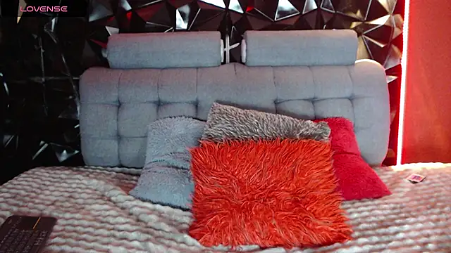 Tammy sutra online show from 03-09-26, 07:39