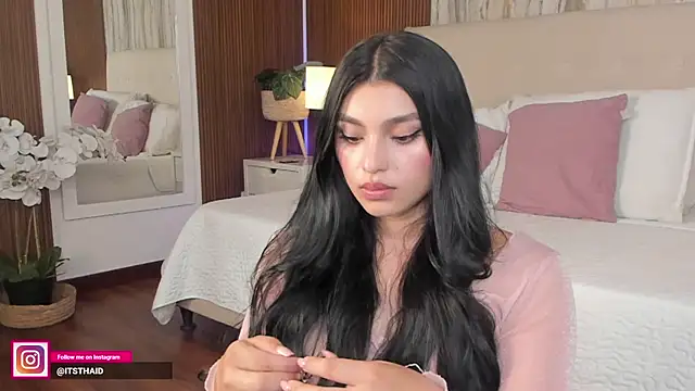 Snapshot of missthailand_ chatting on 04-21-26, 10:27 missthailand online show from 04-21-26, 10:27
