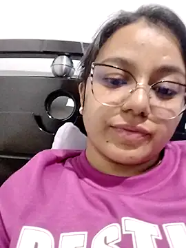 Snapshot of Jenni002_- chatting on 02-23-26, 11:49 Jenni002 - online show from 02-23-26, 11:49