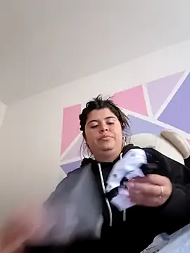 Thalia xx online show from 02-25-26, 09:25