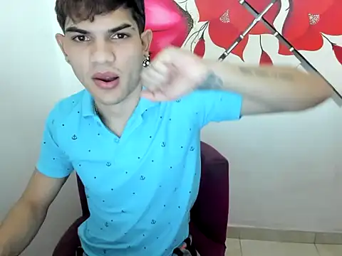 Snapshot of Jesshot_bigcock20cm chatting on 02-28-26, 03:17 Jesshot bigcock20cm online show from 02-28-26, 03:17