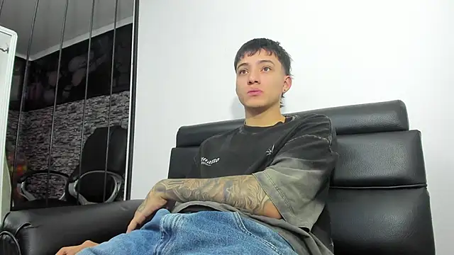 Wesleey-Boy online show from 03-19-26, 08:42