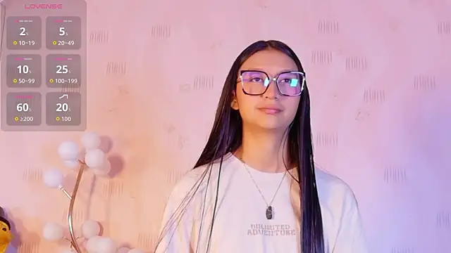 Snapshot of ThinPrincesss chatting on 04-16-26, 01:23 ThinPrincesss online show from 04-16-26, 01:23