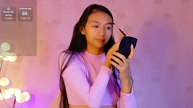 Snapshot of ThinPrincesss chatting on 03-19-26, 12:49 ThinPrincesss online show from 03-19-26, 12:49