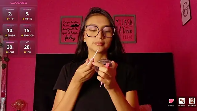 Snapshot of ThinPrincesss chatting on 03-03-26, 12:56 ThinPrincesss online show from 03-03-26, 12:56