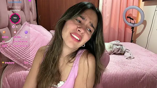 Snapshot of Zaphiroo_10 chatting on 02-20-26, 01:46 Zaphiroo 10 online show from 02-20-26, 01:46